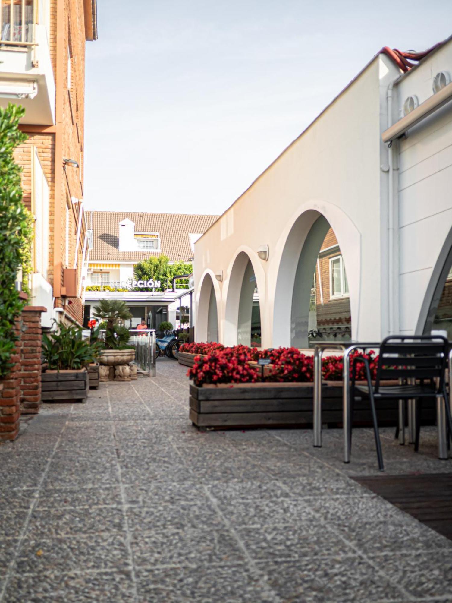 Solifemar Aparthotel 2*